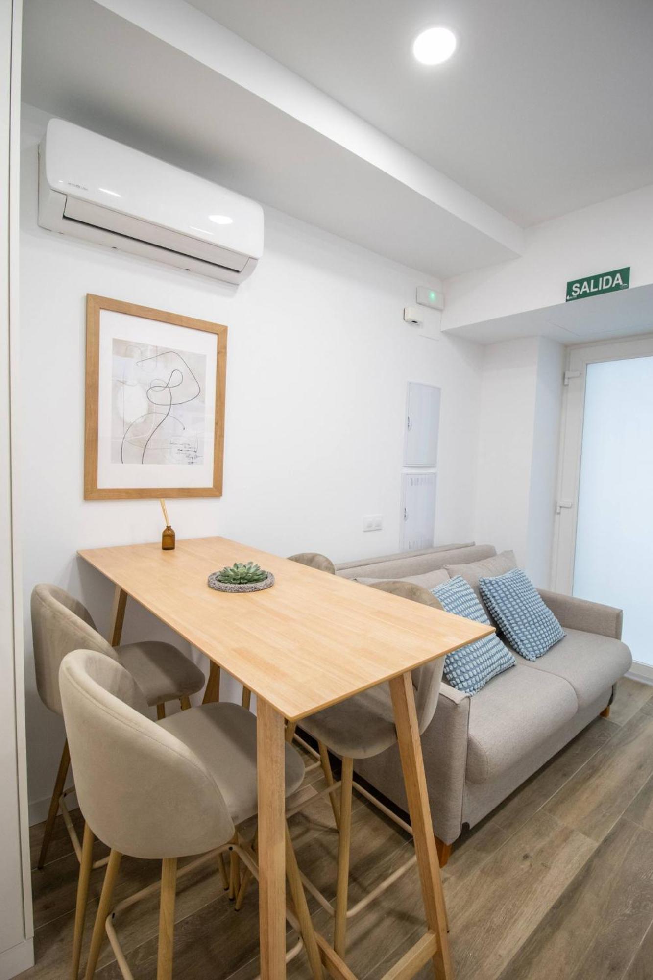 Cid Flats By Concept Appartamento Valenza
